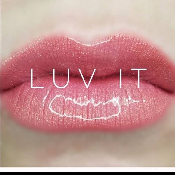LipSense lipstick in Luv It New unbroken seal